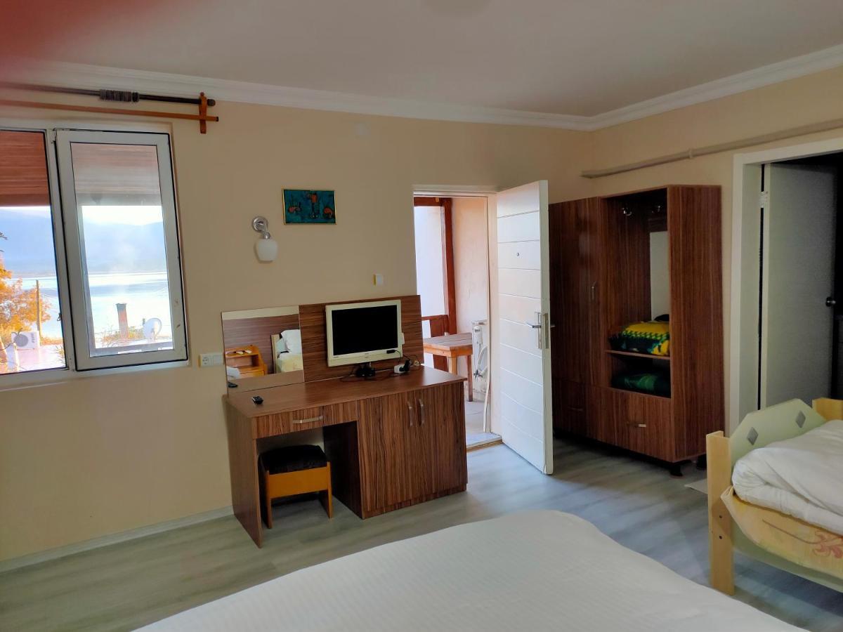 Selenes Pansiyon Kapikiri Bagian luar foto